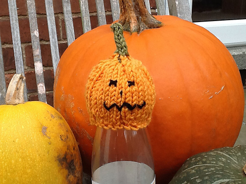 Innocent Smoothie Pumpkin Hat