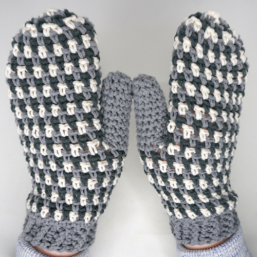 Autumn Amore Mittens