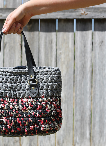T-Shirt Yarn Crochet Purse