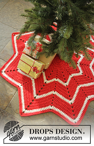 0-1050 Under the Christmas Tree