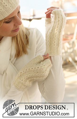 122-13 Nieves Mittens