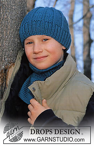 s12-25 Hat and neck warmer