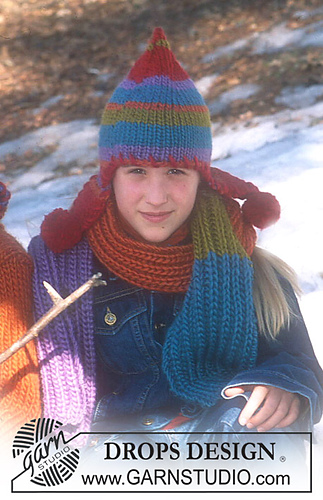 s12-42 Hat and scarf