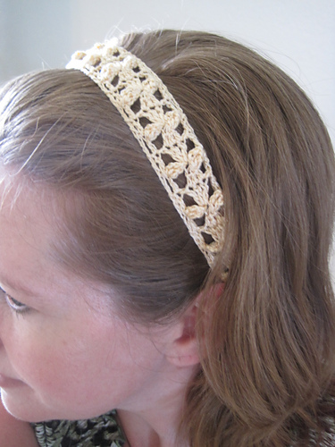 Small Flowers Lace Headband