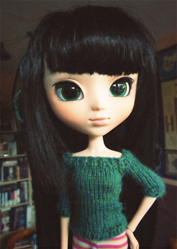 Pullip Off-the-shoulder Sweater