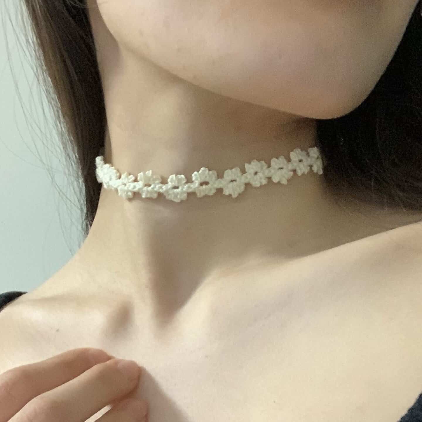 Crochet Dainty Flower Choker Necklace