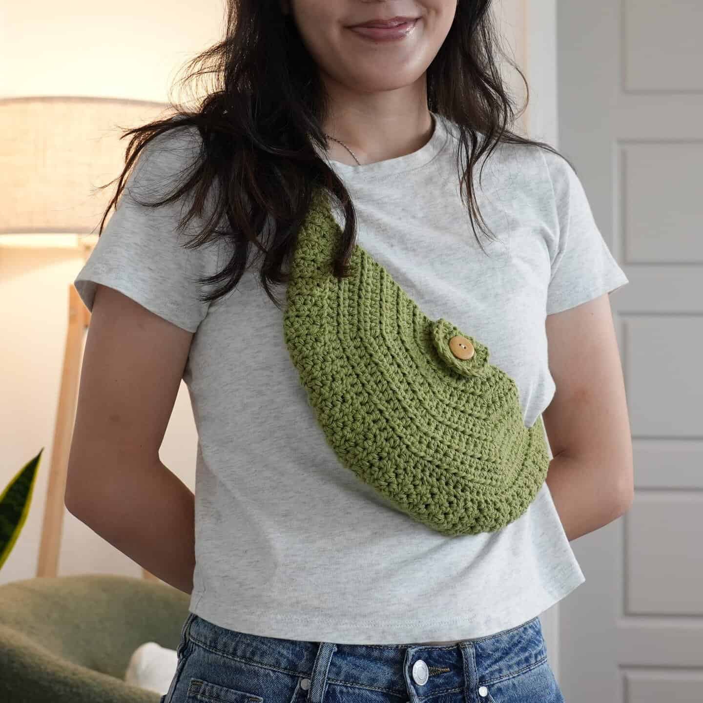 Crochet Crescent Bag