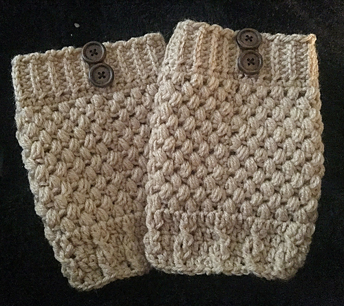 Cabled Puff Cuff