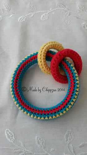 Baby leksak - bit ring och skallra