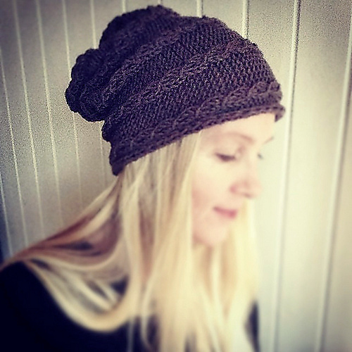 Side Knit Beanie