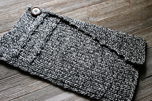 Cabled Clutch