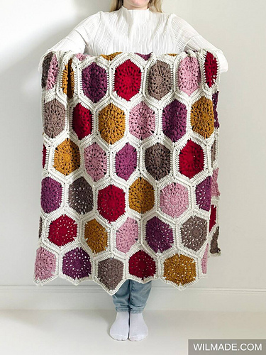 Tulip Hexagon Throw
