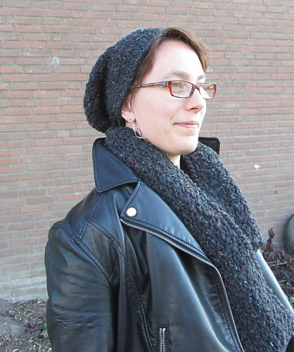 Slightly Bobbly Hat and Cowl