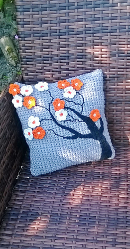 Cheriburossamu Cushion