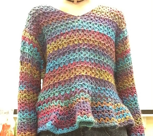 Flowey sleeve sweater