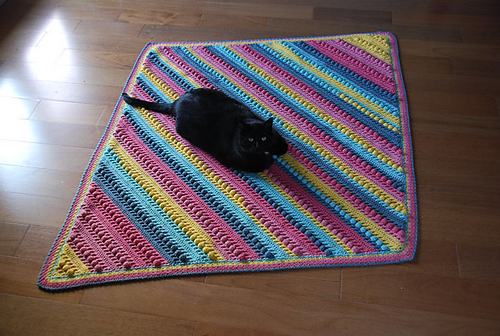 Hugs & Kisses On The Side C2C Afghan