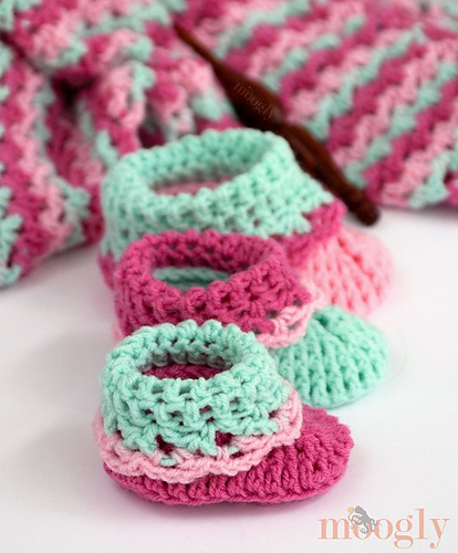 Loopy Love Big Baby Booties