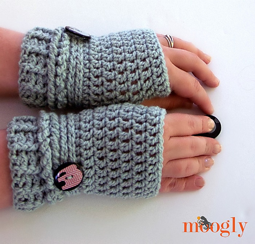 Ups and Downs Fingerless Gloves
