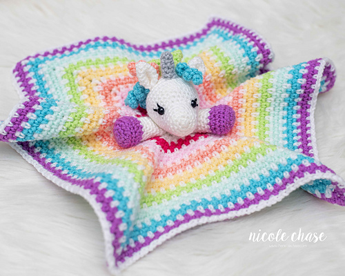 Hug Me Unicorn Lovey