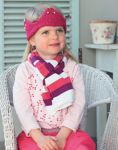 Knitted crown earwarmer
