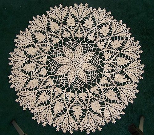 Cluster Stitch Doily