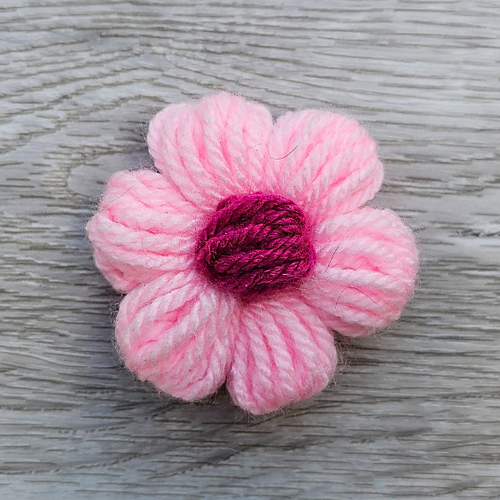 Puff Stitch Daisy