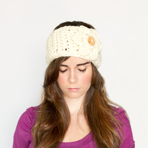Charmfully Chunky Flower & Earwarmer