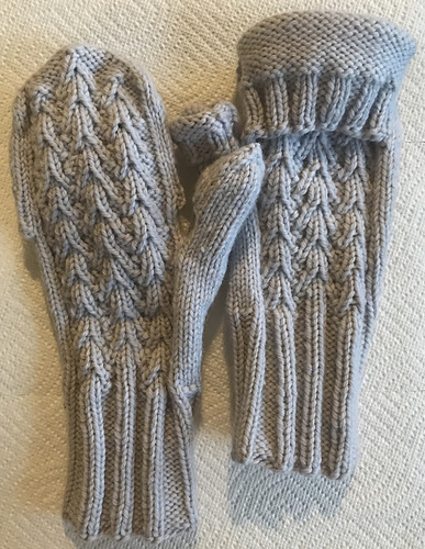 Three Pines Mitts
