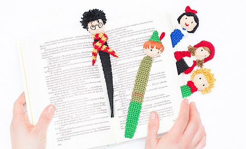 Book Day #Made with Katia Crochet Bookmark
