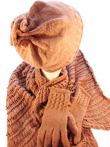 Hat and Finger Gloves Rose Champagne