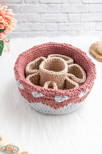 Heart Basket with Flower Divider