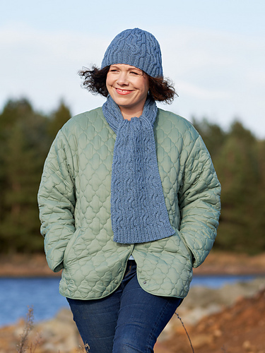 Riley Wavy Cables Hat & Scarf
