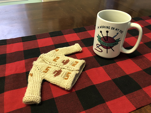 Mini Vintage Curling Sweater