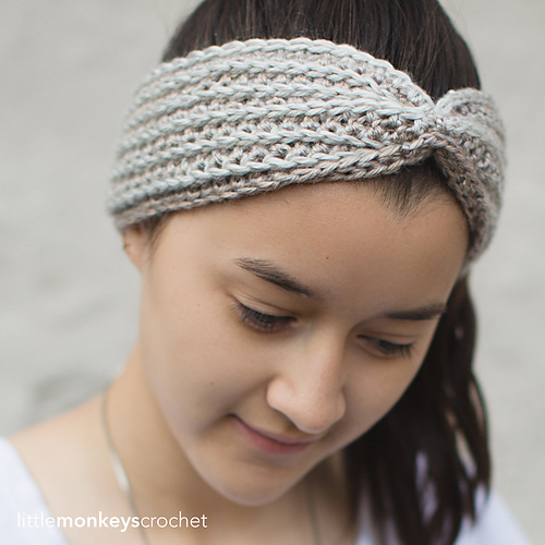 Ribbed Cinched Ear Warmer