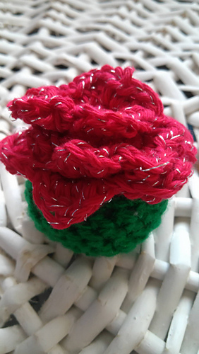 Rose pin cushion