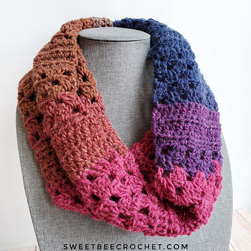 One Skein Granny Rows Neck Warmer