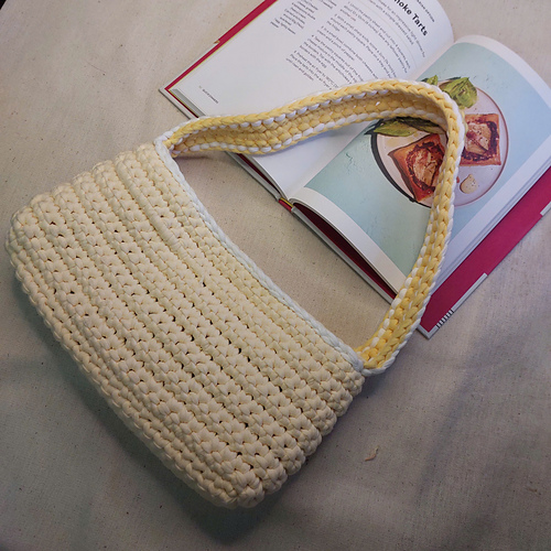 Simple Shoulder Bag