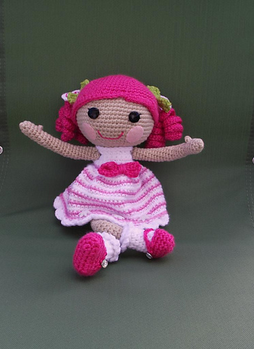 Mary-Janes: tiny booties for dolls
