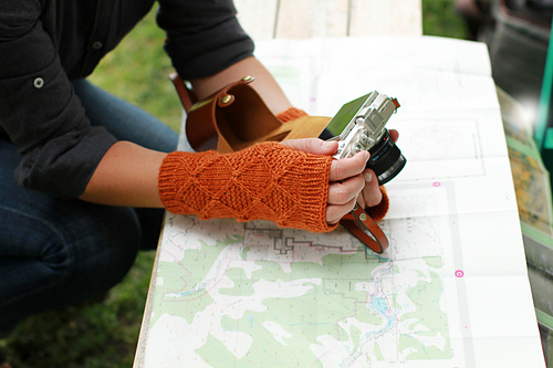Field Guide Hat & Mitts